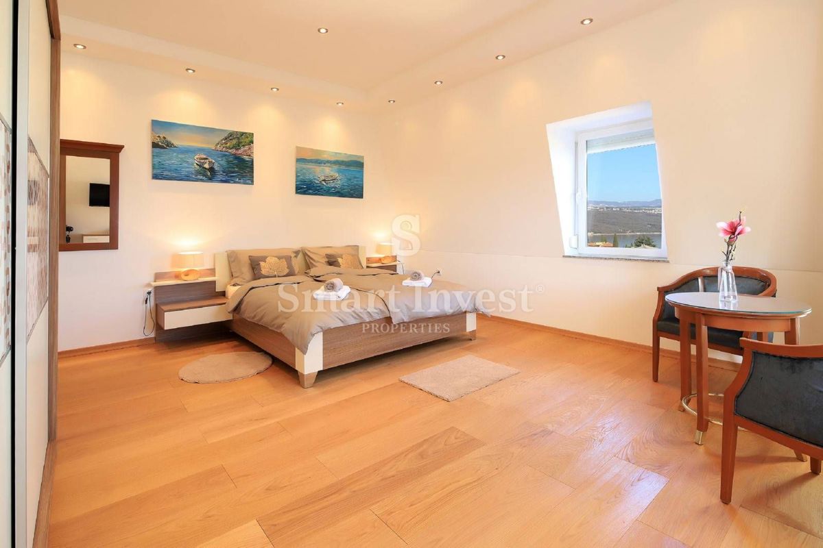 Stanovanje Opatija - Centar, Opatija, 170m2