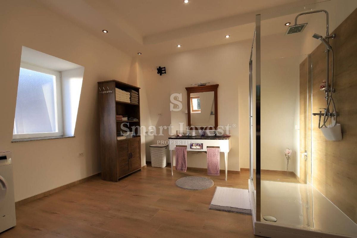 Stanovanje Opatija - Centar, Opatija, 170m2