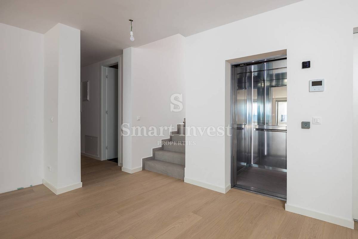 OPATIJA, luksuzen penthouse z bazenom in panoramskim pogledom na morje