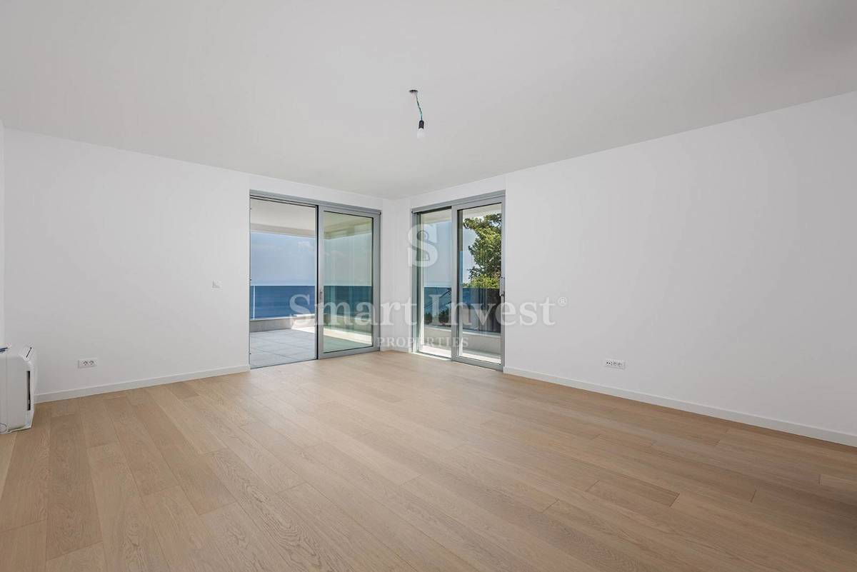 OPATIJA, luksuzen penthouse z bazenom in panoramskim pogledom na morje