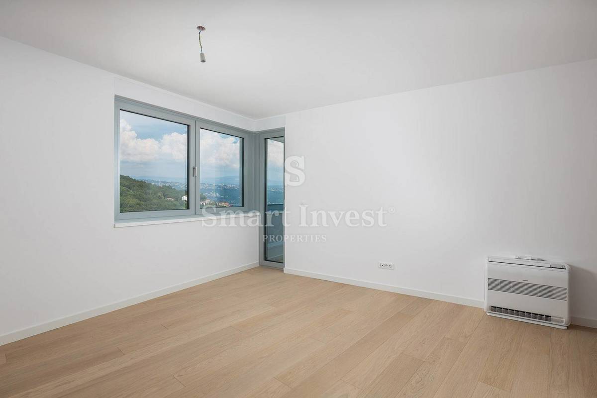 OPATIJA, luksuzen penthouse z bazenom in panoramskim pogledom na morje