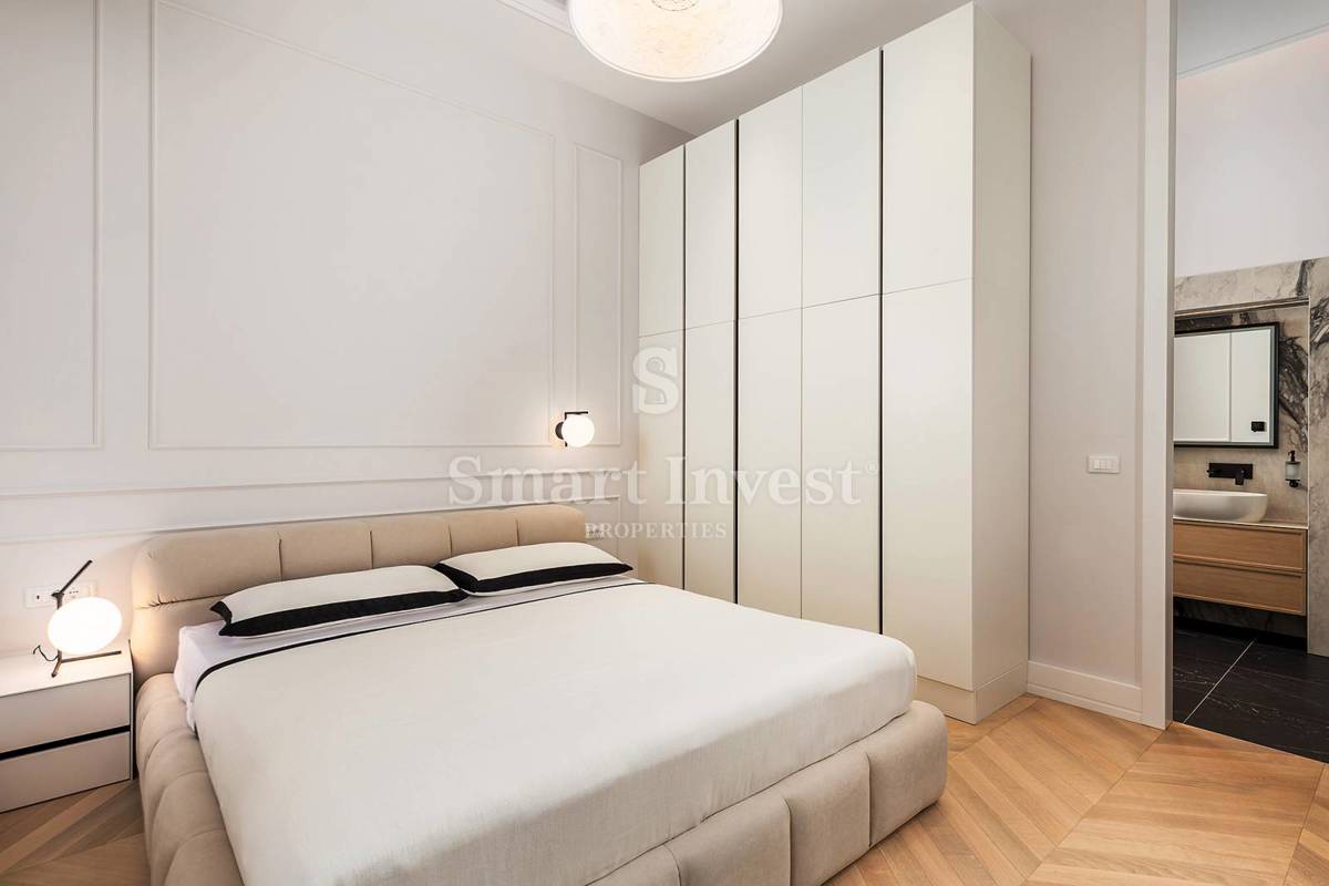 OPATIJA – CENTER, Luxury apartment in a renovated villa 1st row to the sea (A11)