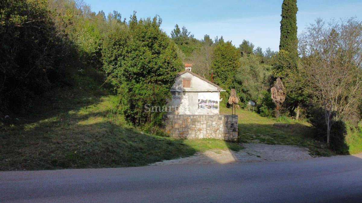 ISTRA - LABIN, gradbeno zemljišče z idejnim projektom