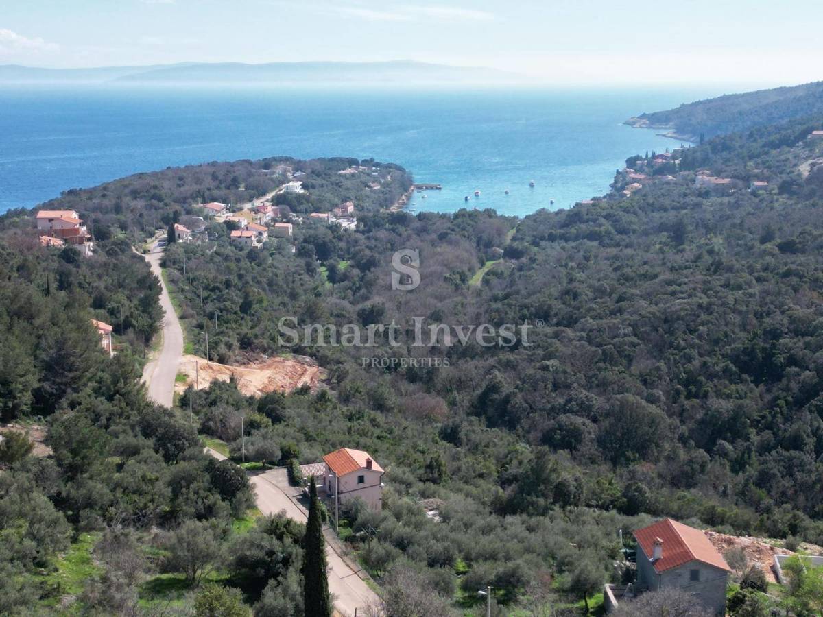 ISTRA - LABIN, gradbeno zemljišče z idejnim projektom
