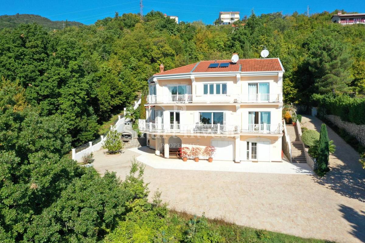 Hiša Bregi, Matulji, 430m2