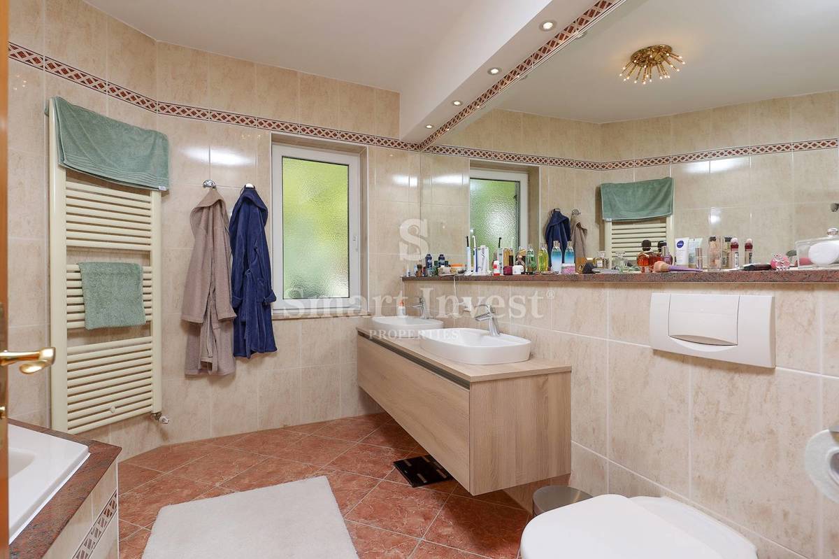 Hiša Bregi, Matulji, 430m2
