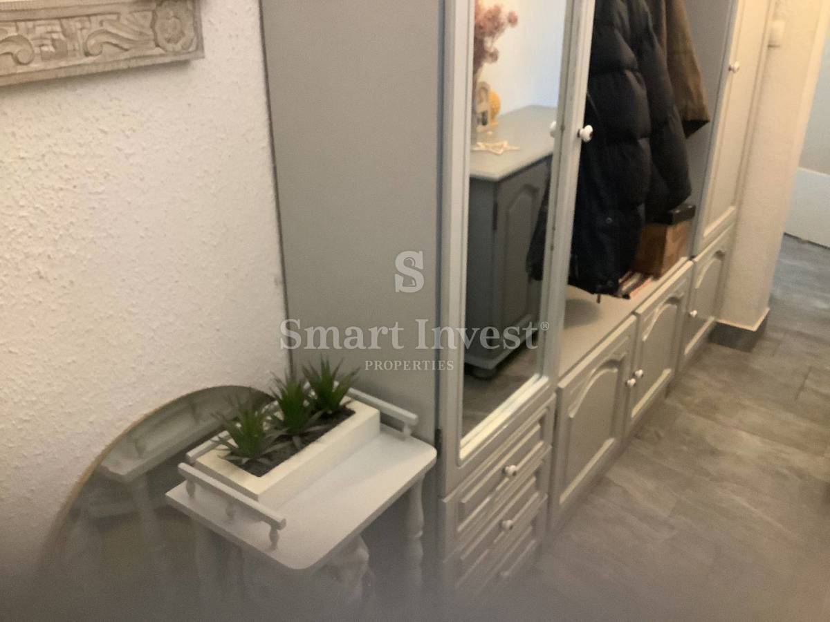 RIJEKA - DONJI ZAMET, prenovljeno stanovanje s pogledom na morje