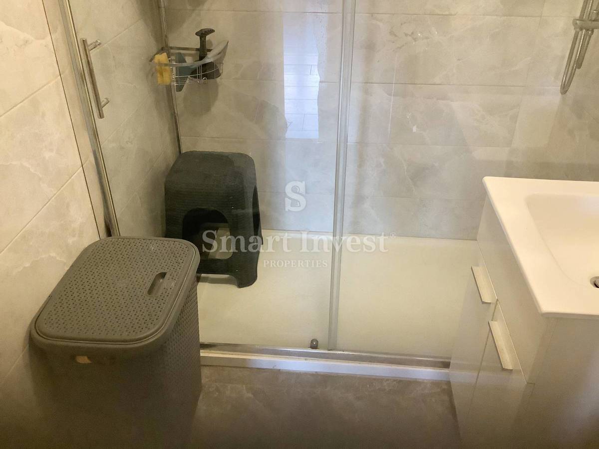 RIJEKA - DONJI ZAMET, prenovljeno stanovanje s pogledom na morje