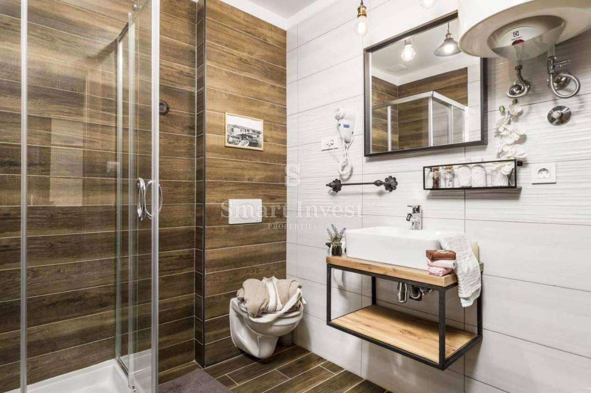 RIJEKA - CENTER, dva apartmaja z uveljavljeno dejavnostjo turističnega oddajanja