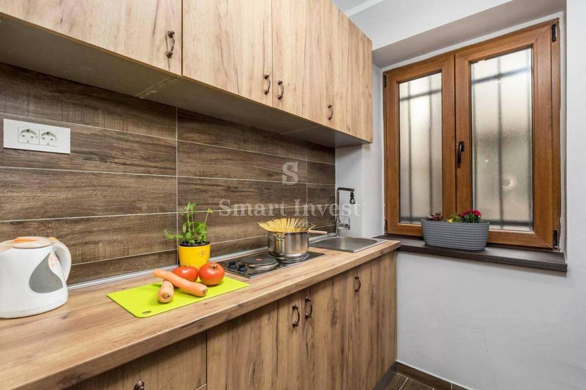 RIJEKA - CENTER, dva apartmaja z uveljavljeno dejavnostjo turističnega oddajanja