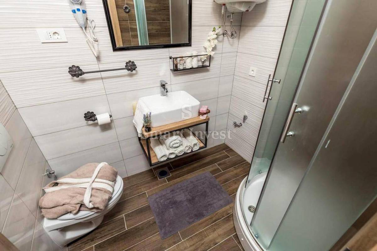 RIJEKA - CENTER, dva apartmaja z uveljavljeno dejavnostjo turističnega oddajanja