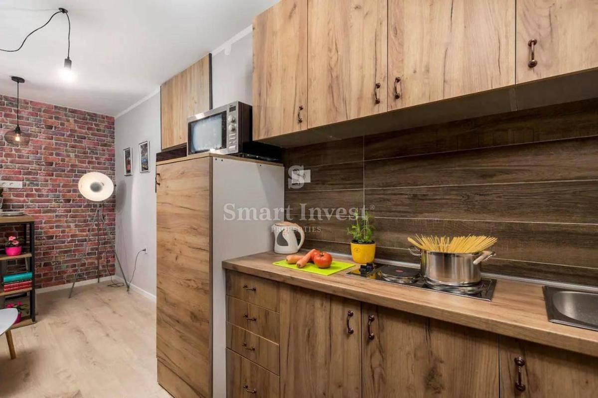 RIJEKA - CENTER, dva apartmaja z uveljavljeno dejavnostjo turističnega oddajanja