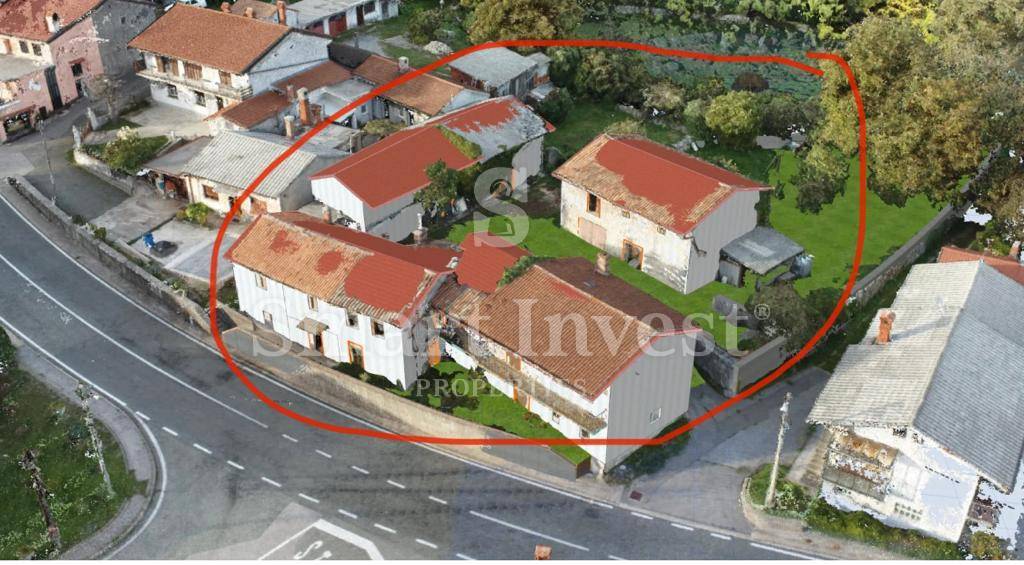 MATULJI - ŠAPJANE, 4 starih hiš za obnovo, 248 m2 zemljišča, prodamo