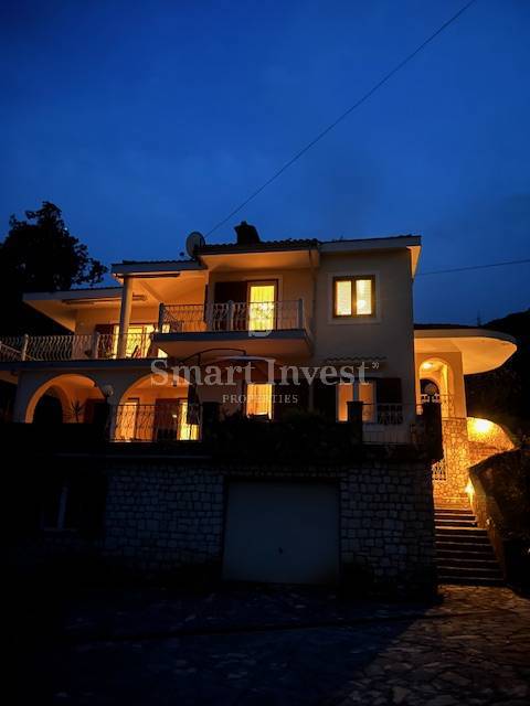 Hiša Bregi, Matulji, 220m2
