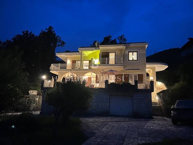 Hiša Bregi, Matulji, 220m2