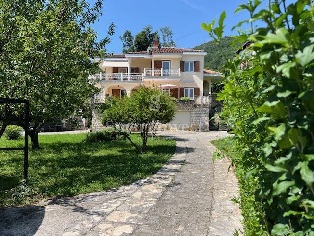 Hiša Bregi, Matulji, 220m2