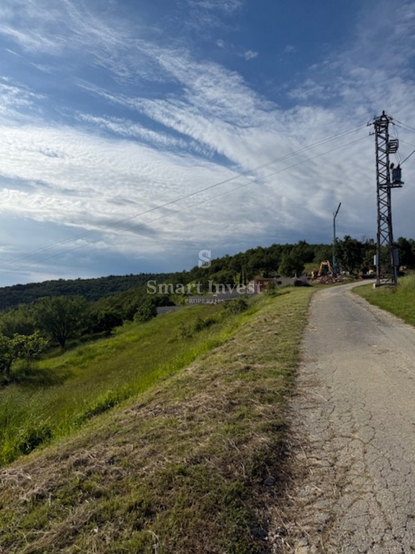 Zemljišče Završje, Grožnjan, 3.400m2