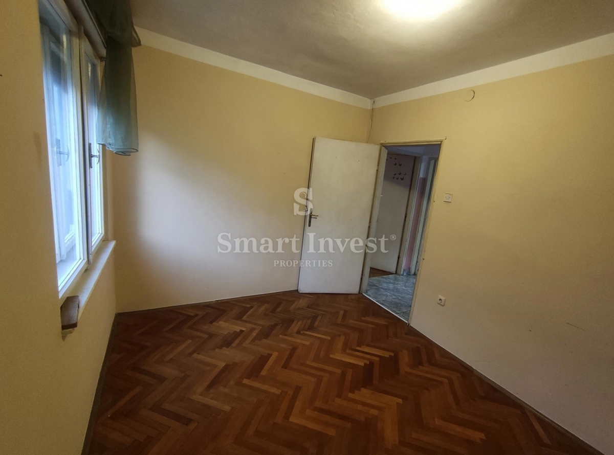 RIJEKA - TRSAT, stanovanje z vrtom in parkiriščem