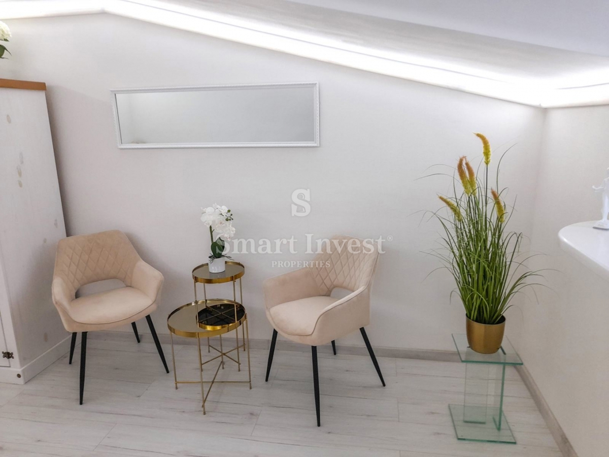 OPATIJA - CENTER, na novo prenovljeno stanovanje v vili ob morju