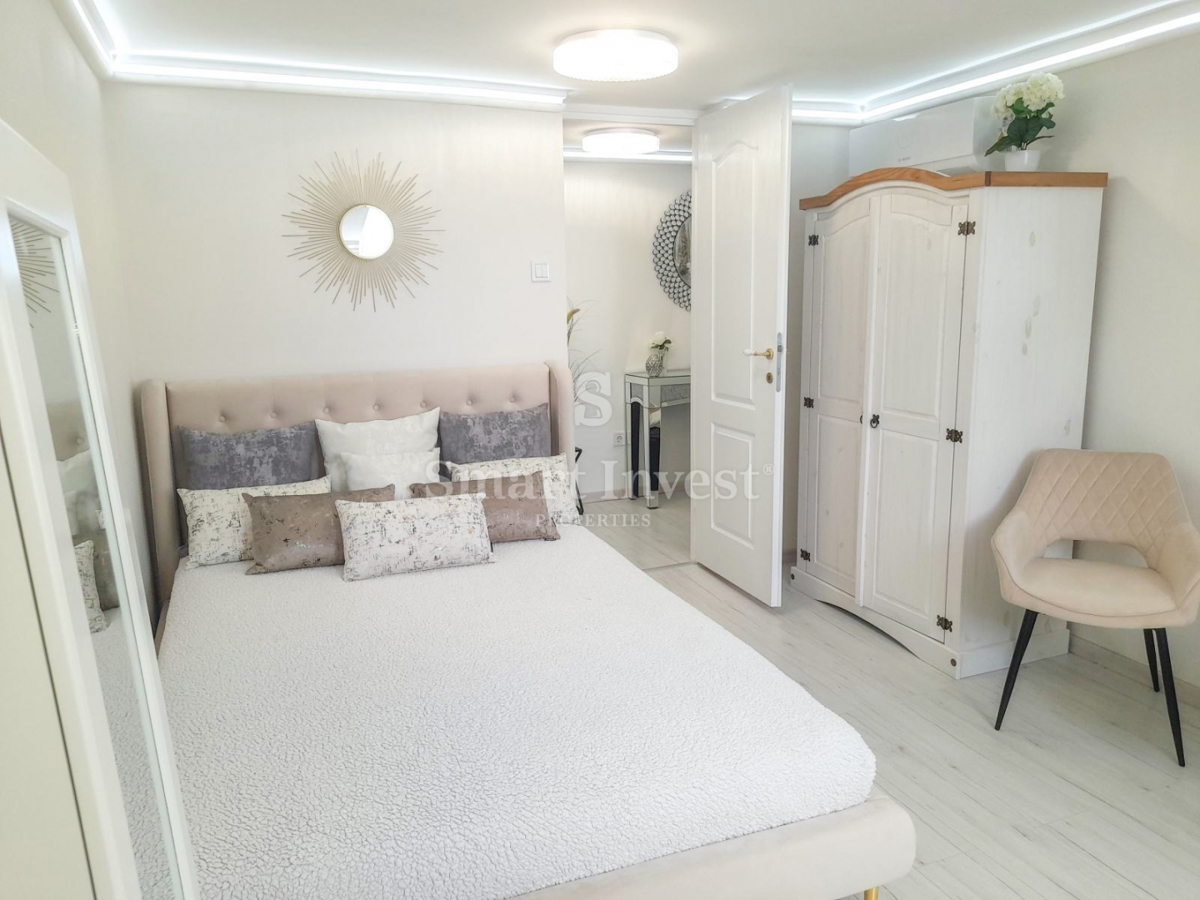 OPATIJA - CENTER, na novo prenovljeno stanovanje v vili ob morju