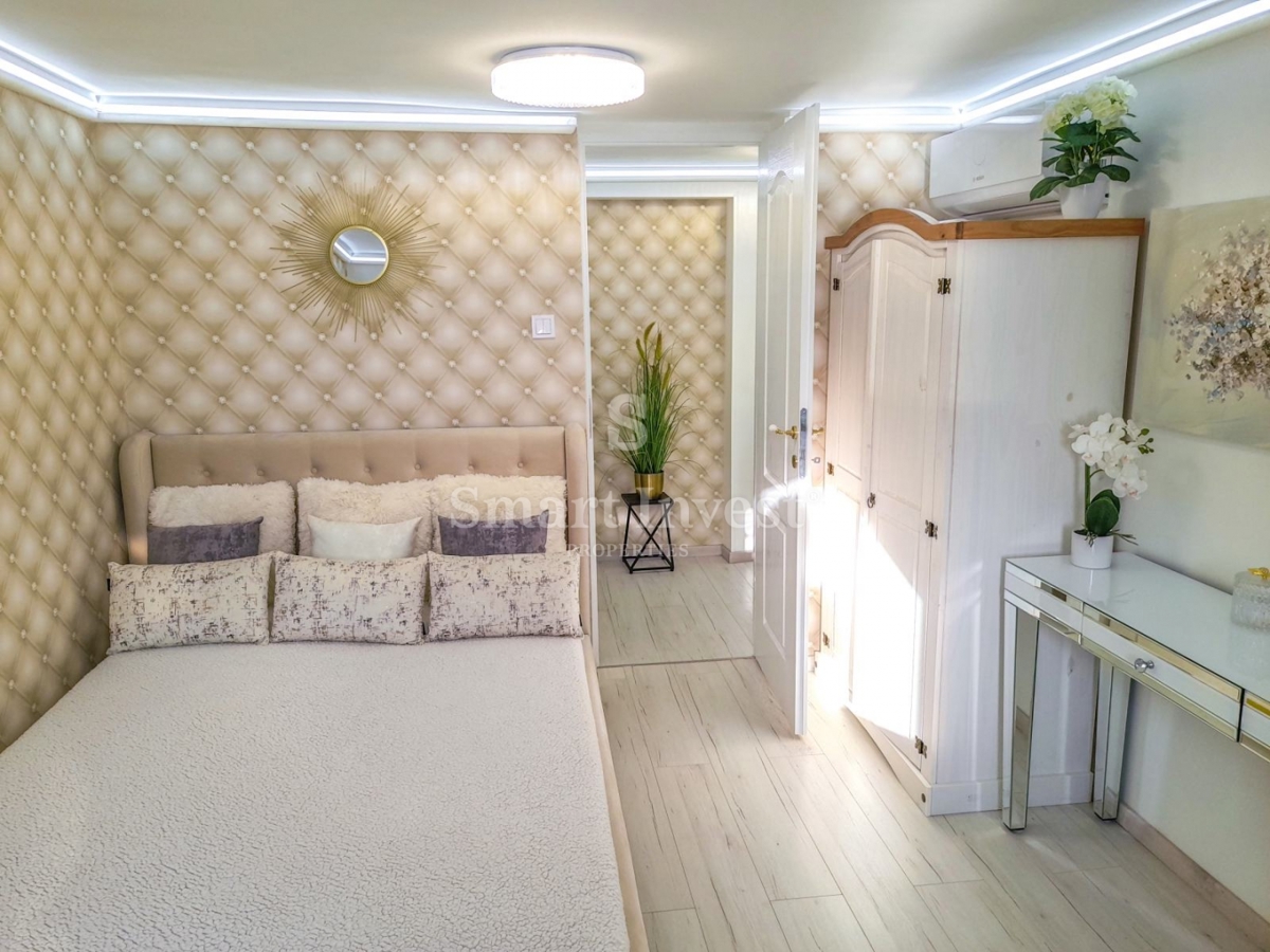 OPATIJA - CENTER, na novo prenovljeno stanovanje v vili ob morju