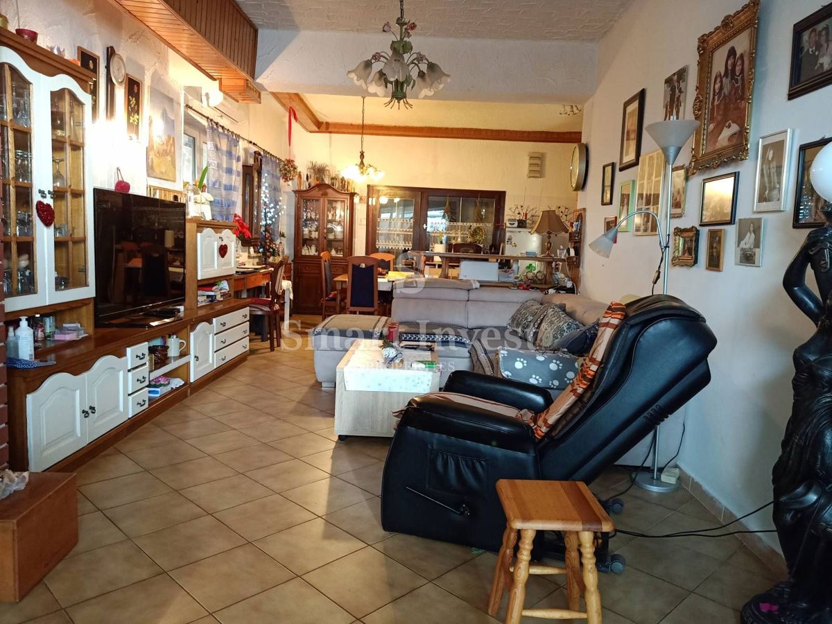 NOVI VINODOLSKI, House of 420 m2 with sea view, near the sea!