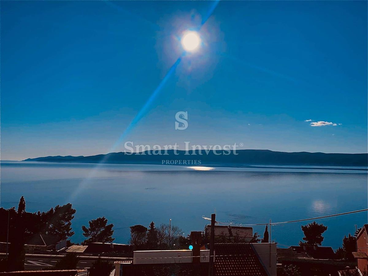 NOVI VINODOLSKI, House of 420 m2 with sea view, near the sea!