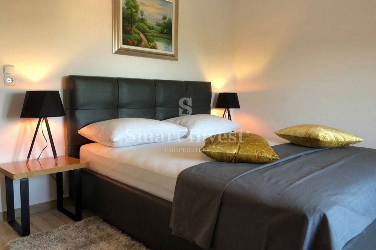 Hiša Oprić, Opatija - Okolica, 450m2