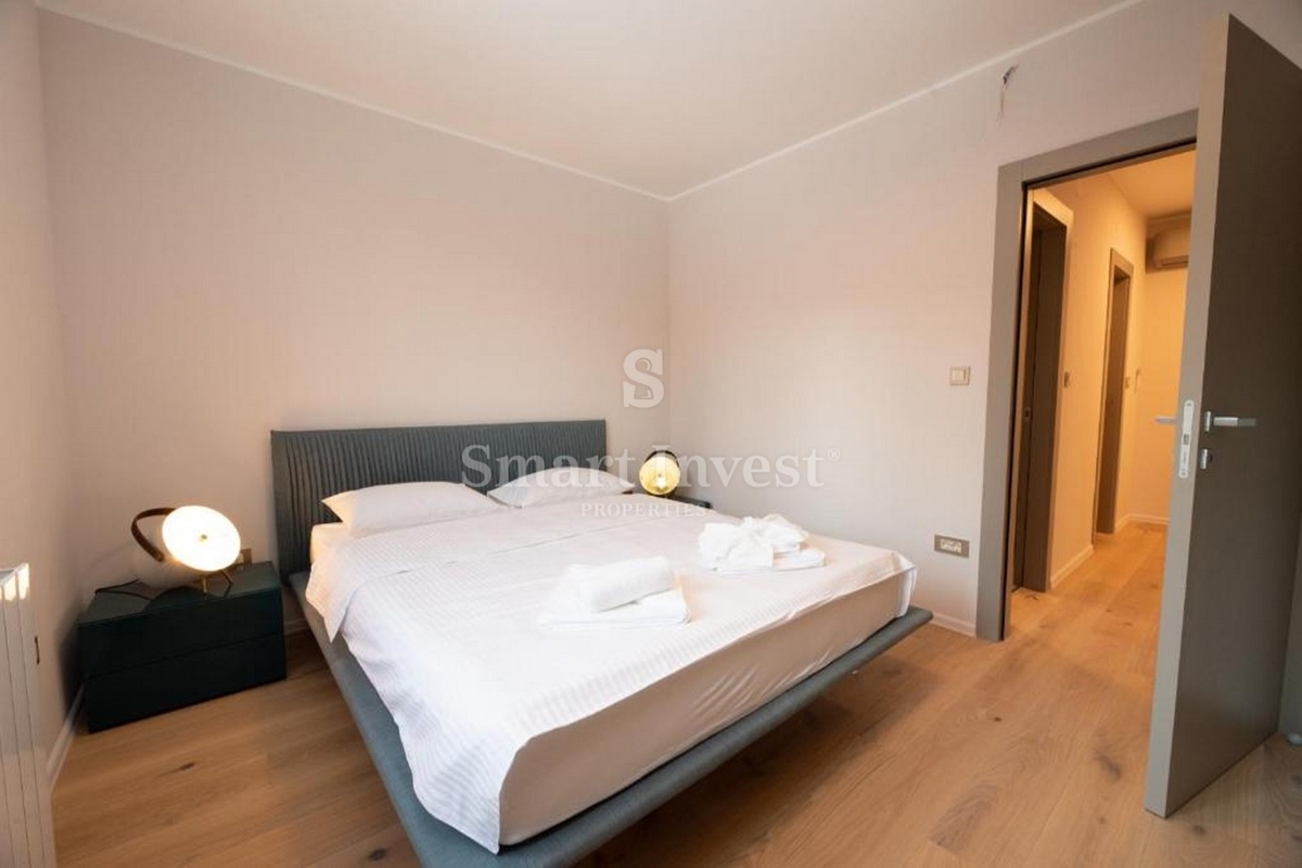 OPATIJA - POBRI, Luksuzna vila z bazenom in pogledom na morje, prodamo