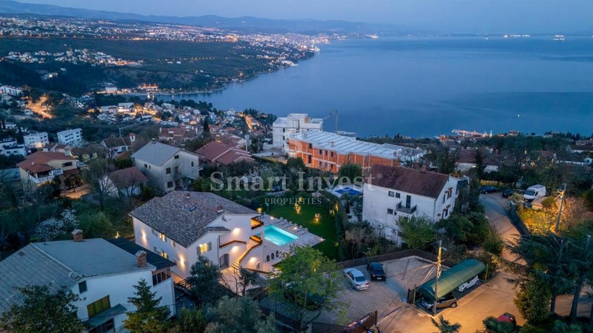 OPATIJA - POBRI, Luksuzna vila z bazenom in pogledom na morje, prodamo
