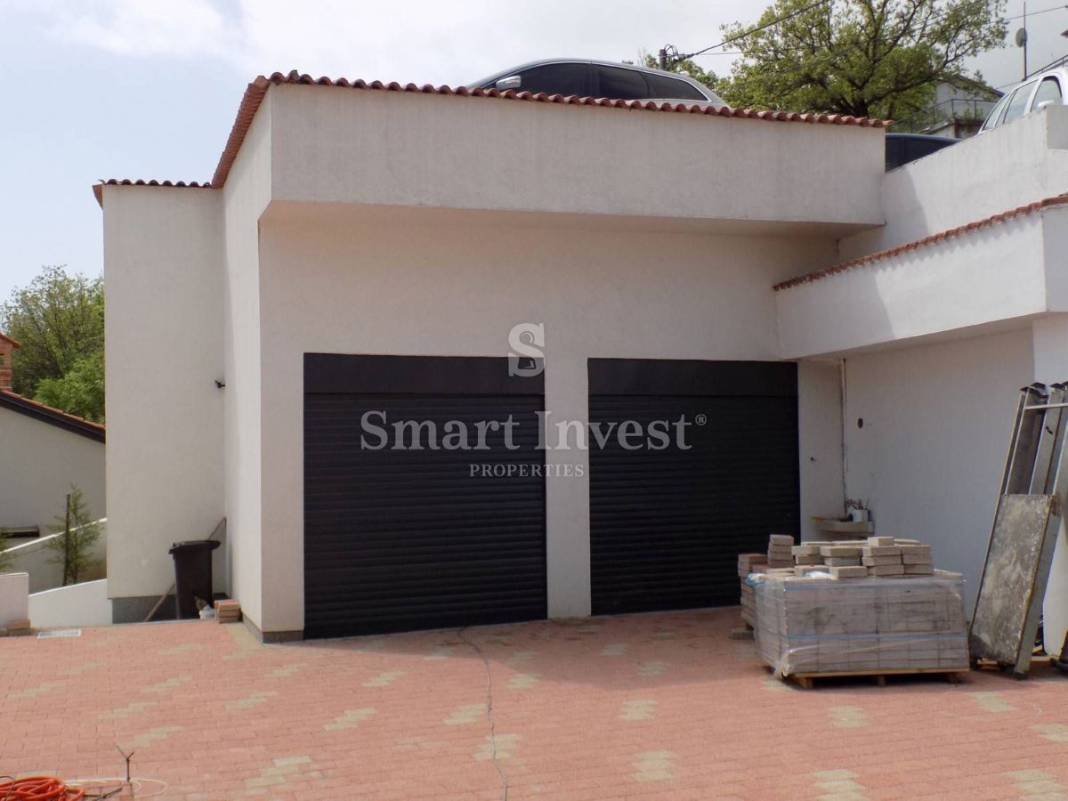 Hiša Bregi, Matulji, 550m2