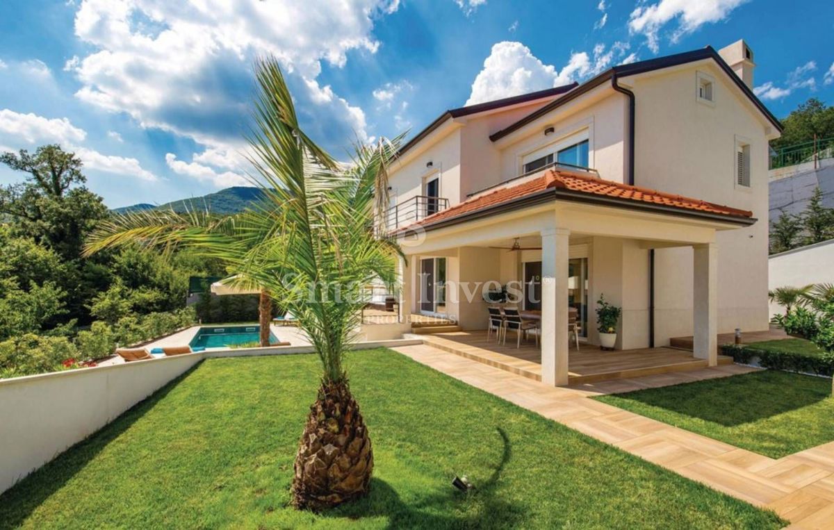 Hiša Bregi, Matulji, 235m2