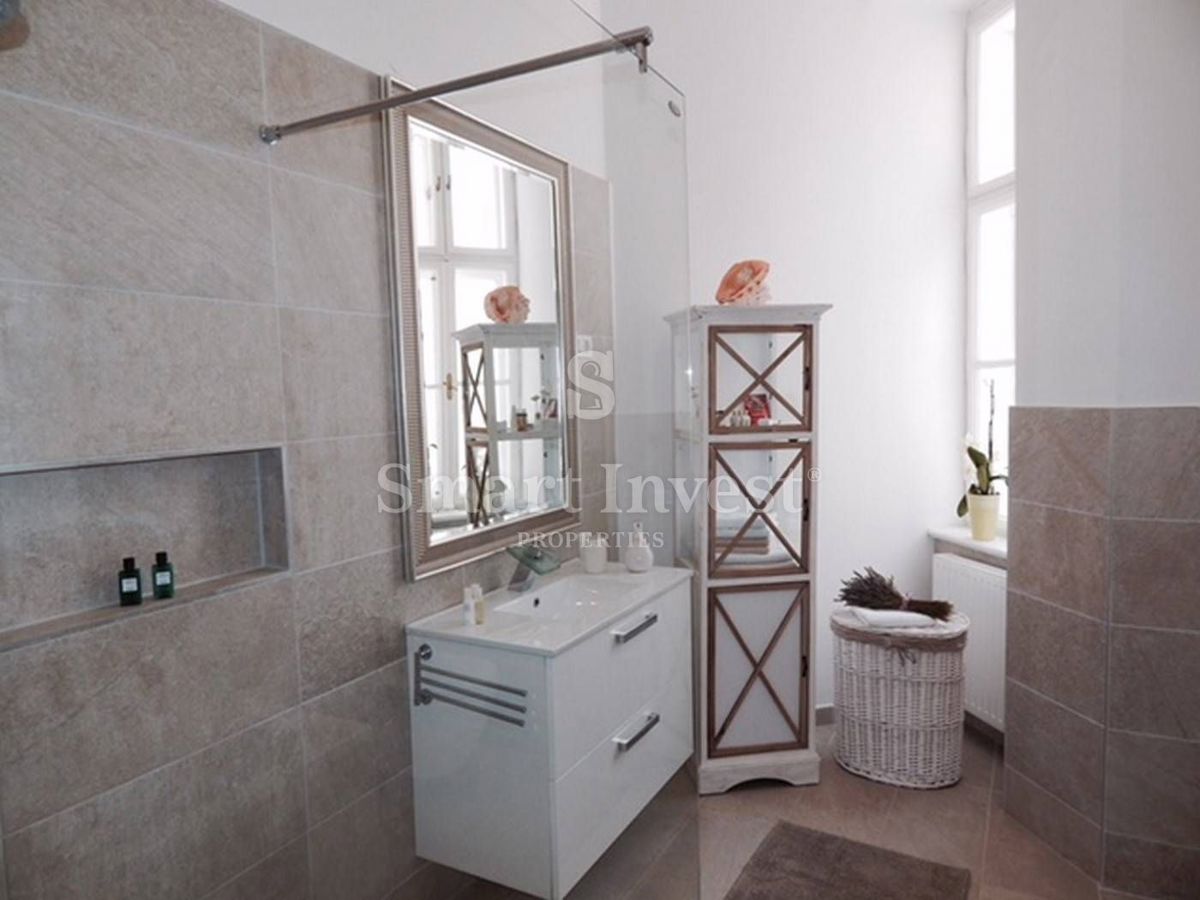 ISTRIA - PULA, Renovated apartment in Austro-Hungarian villa