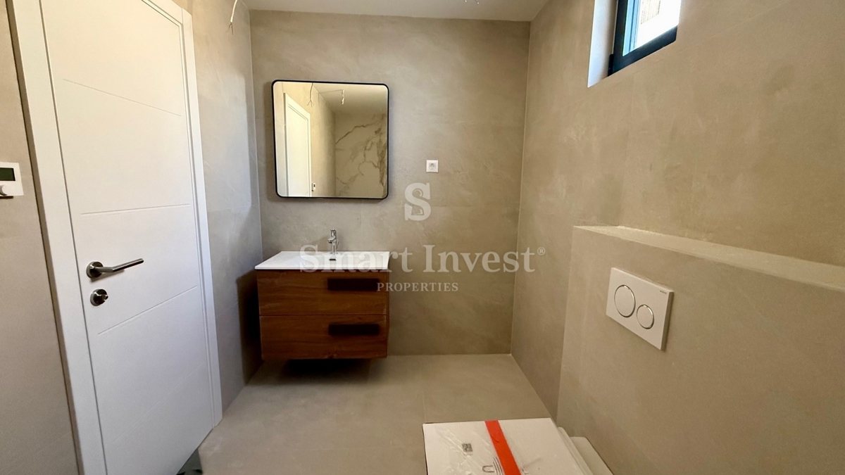 OPATIJA, penthouse s pogledom na morje in garažo (A9)