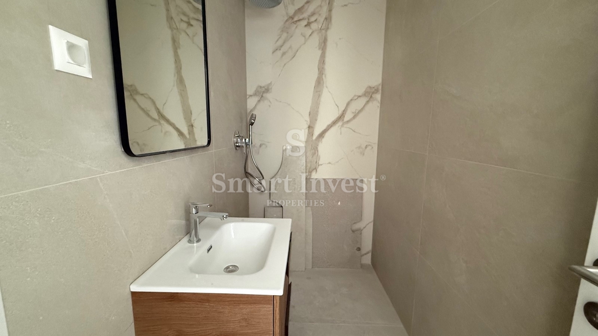 OPATIJA, penthouse s pogledom na morje in garažo (A9)