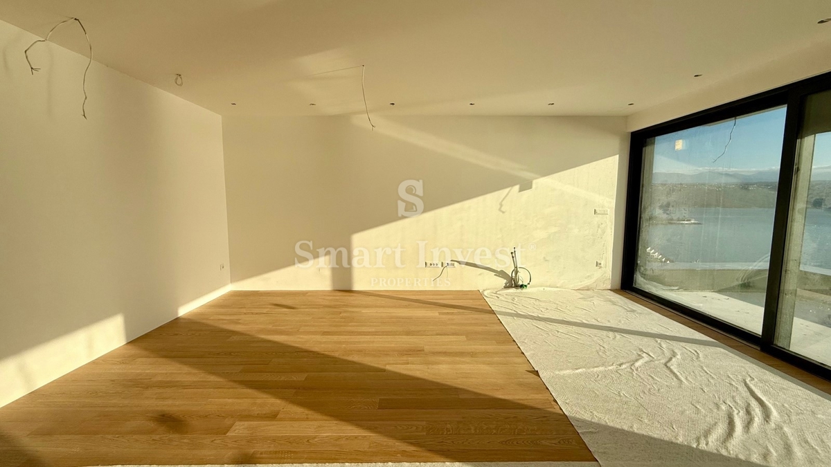 OPATIJA, penthouse s pogledom na morje in garažo (A9)