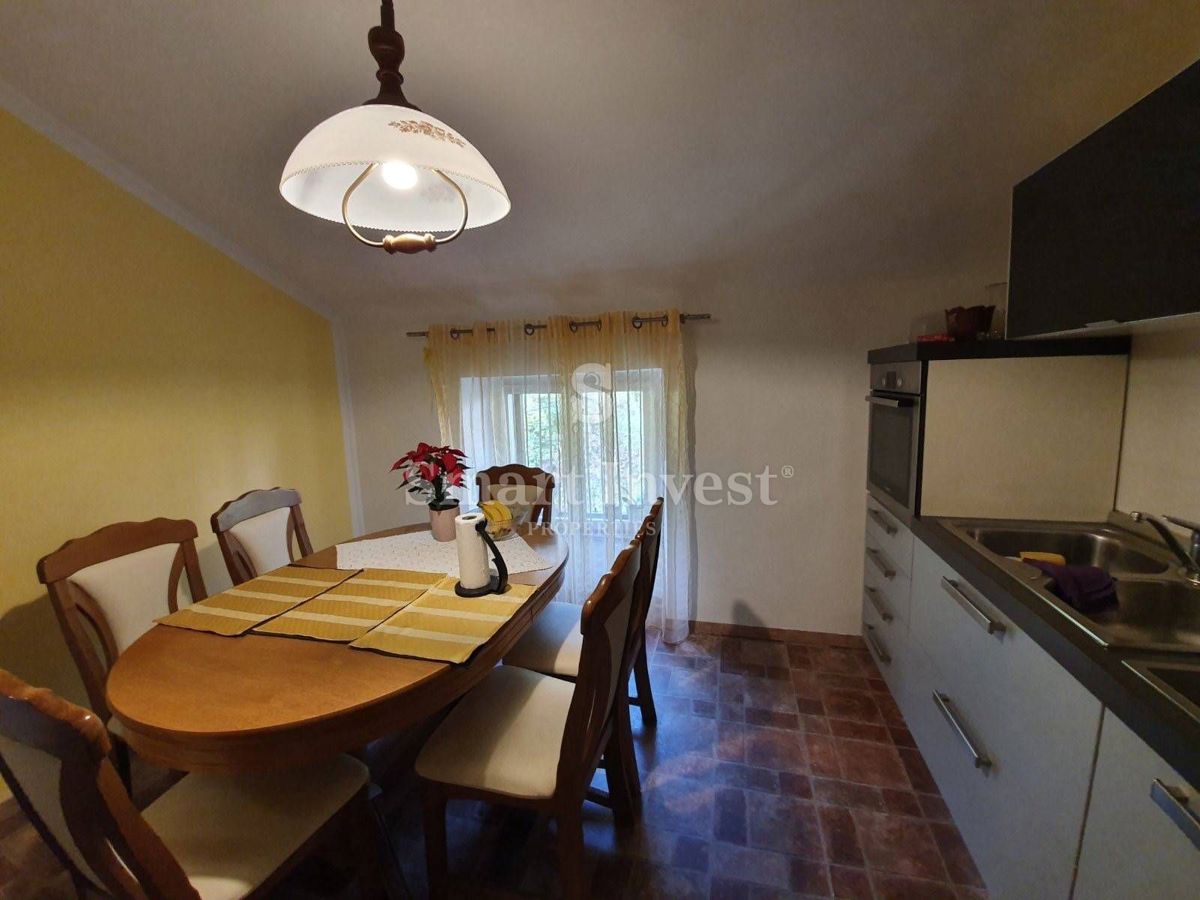 OPATIJA, Apartment of 120m2 with a sea view and 2 parking places