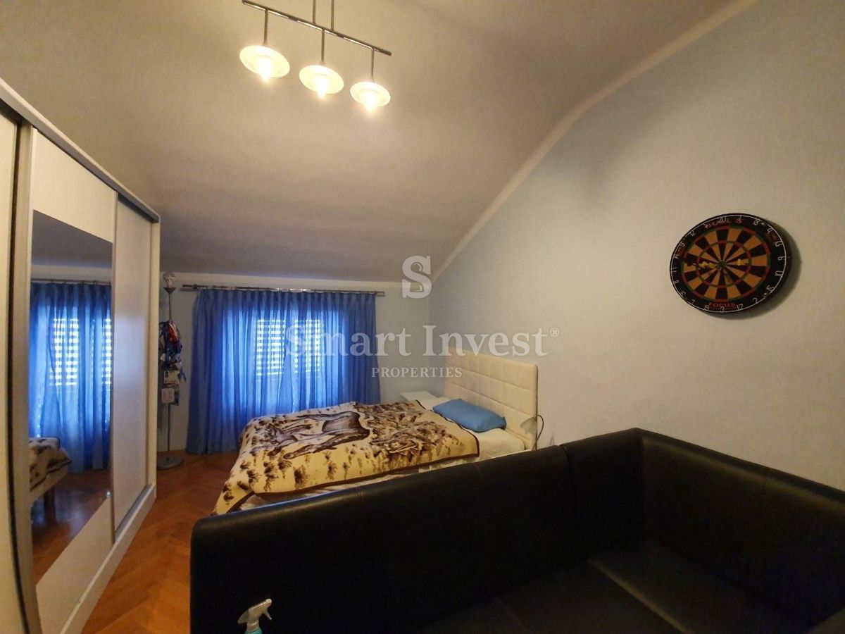 OPATIJA, Apartment of 120m2 with a sea view and 2 parking places