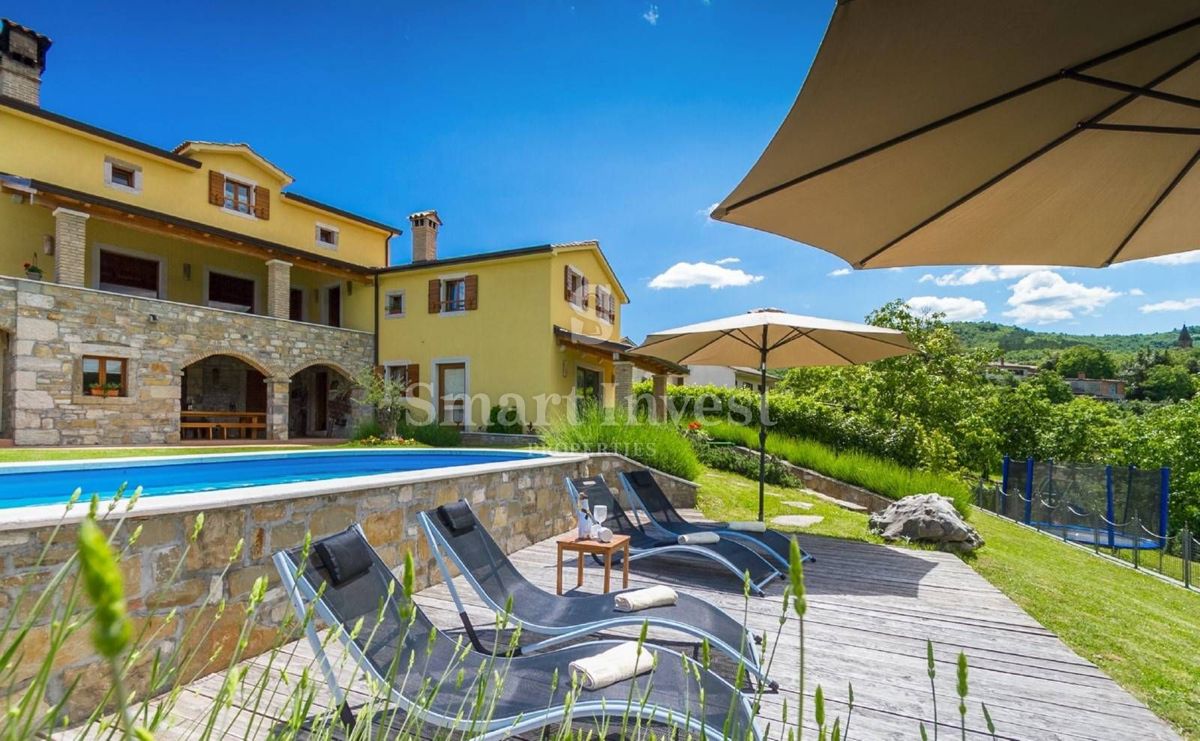CENTRAL ISTRIA - PAZIN, Beautiful 4-bedrooms villa with pool