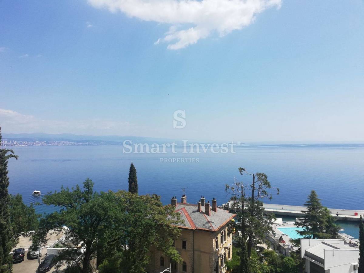 OPATIJA - CENTER, Apartment of 100 m2 with sea view, near the sea