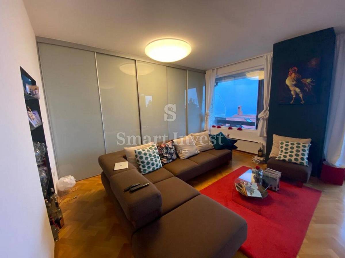 OPATIJA - CENTER, Samostojna hiša z bazenom, garažo in pogledom na morje, prodamo