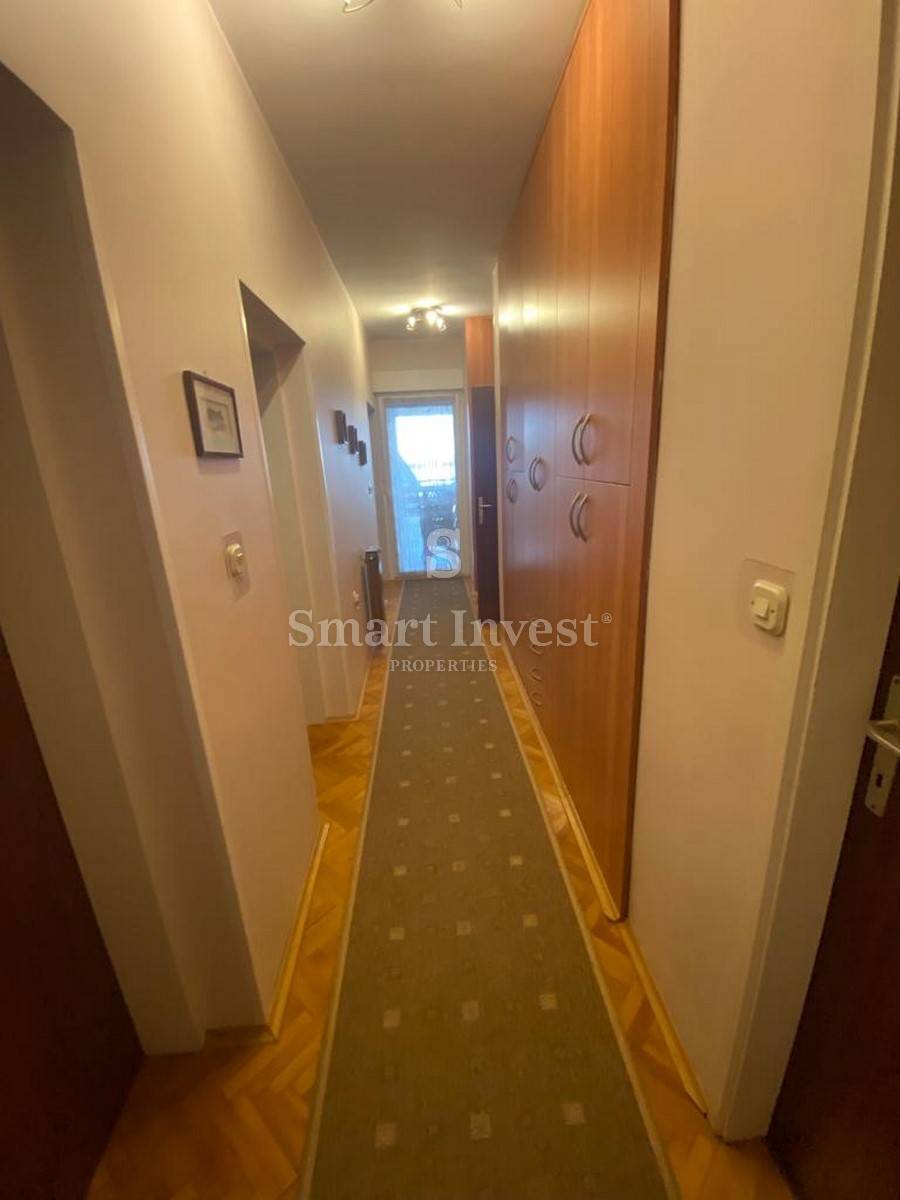 OPATIJA - CENTER, Samostojna hiša z bazenom, garažo in pogledom na morje, prodamo