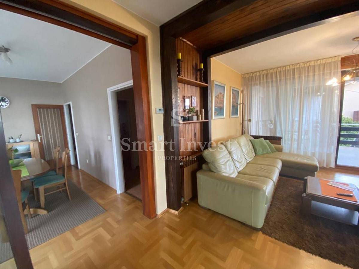 OPATIJA - CENTER, Samostojna hiša z bazenom, garažo in pogledom na morje, prodamo
