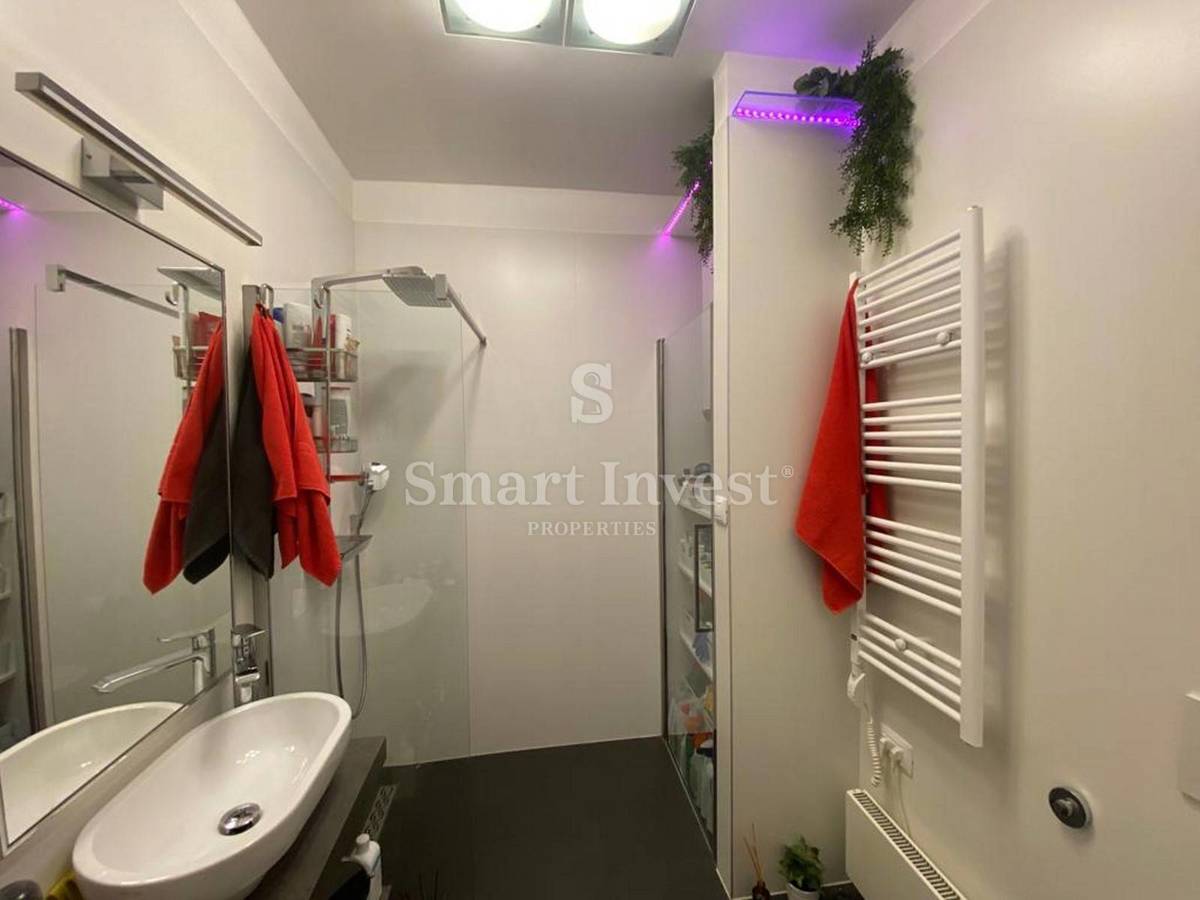 OPATIJA - CENTER, Samostojna hiša z bazenom, garažo in pogledom na morje, prodamo