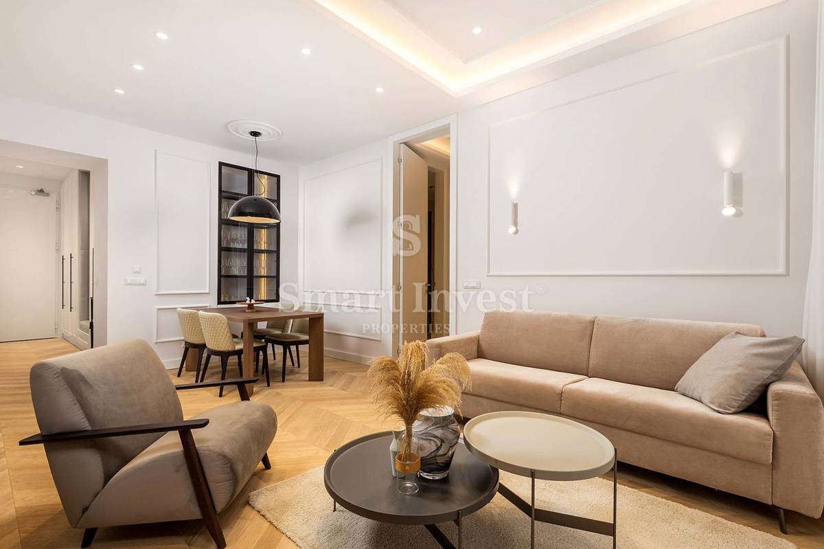 OPATIJA – CENTER, Luxury apartment in a renovated villa 1st row to the sea (A2)