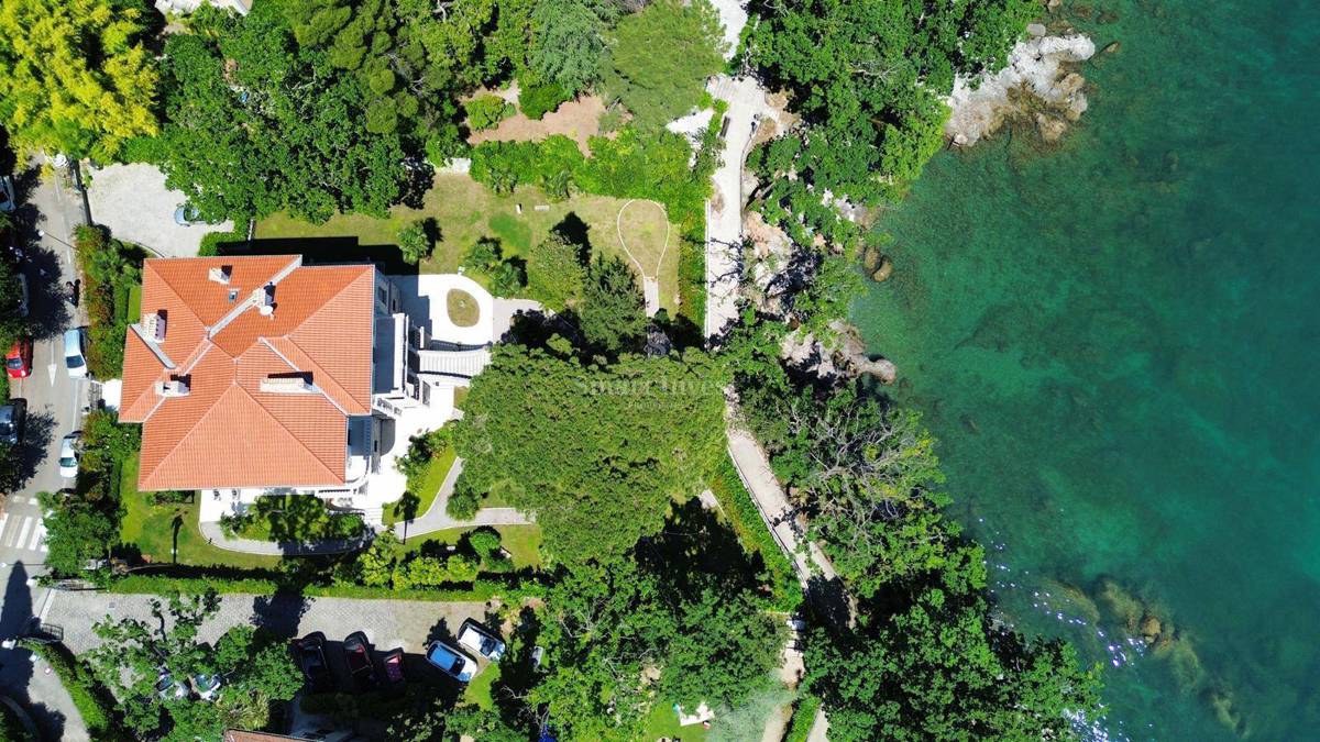 OPATIJA, obnovljena avstro-ogrska vila ob morju