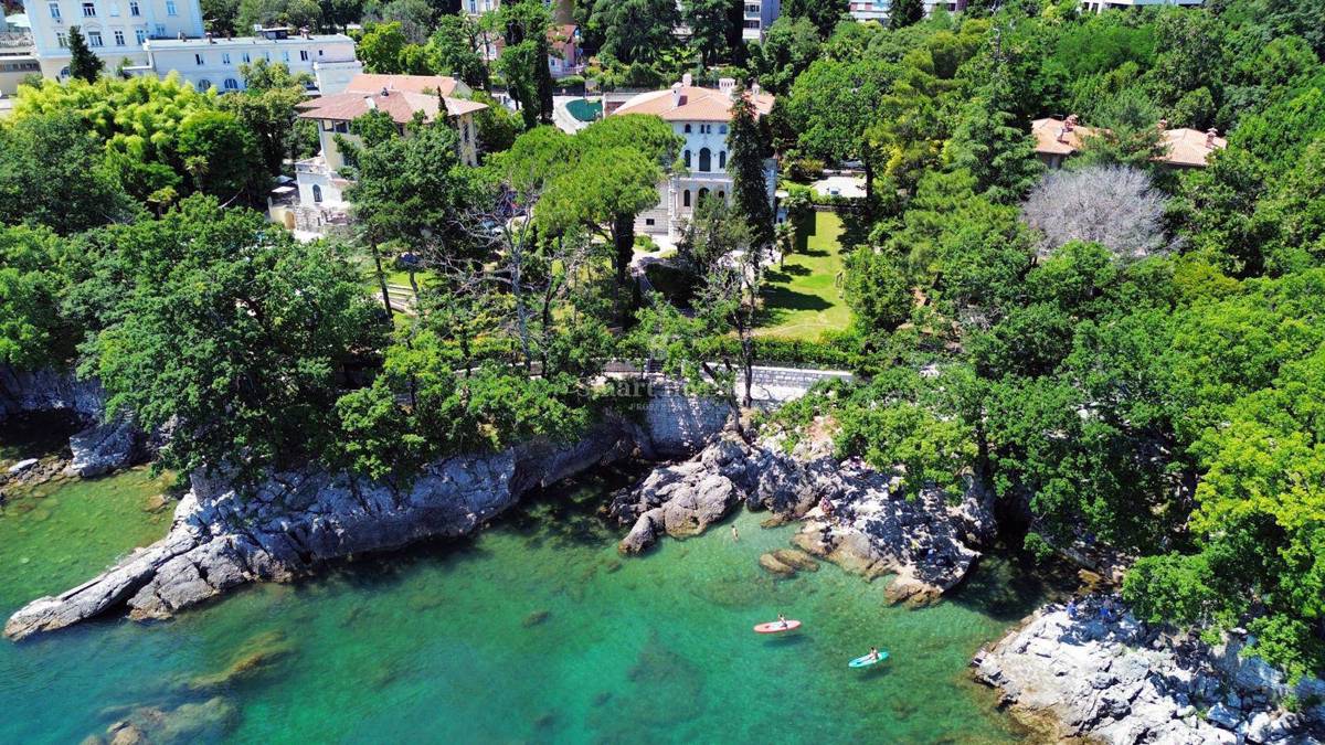 OPATIJA, obnovljena avstro-ogrska vila ob morju