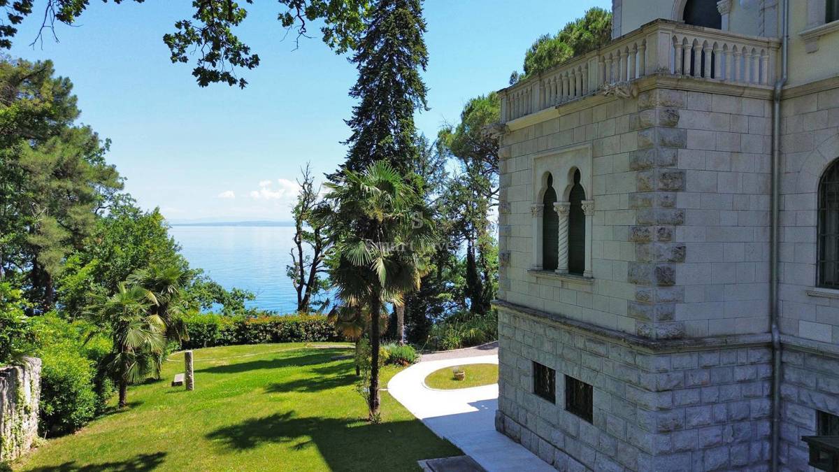 OPATIJA, obnovljena avstro-ogrska vila ob morju