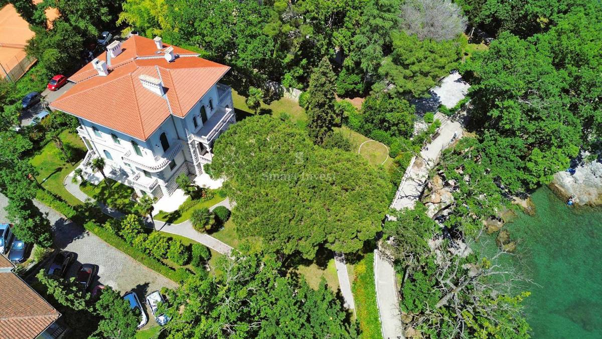 OPATIJA, obnovljena avstro-ogrska vila ob morju