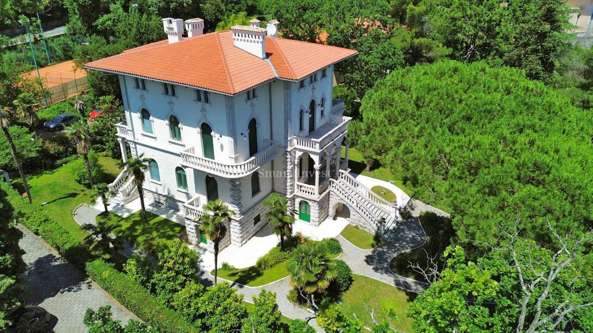 OPATIJA, obnovljena avstro-ogrska vila ob morju